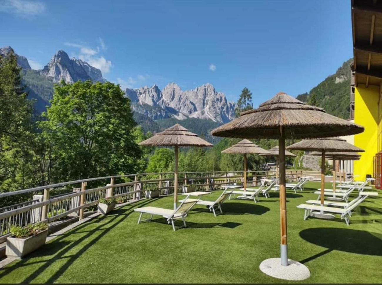 Bella Italia & Efa Village Forni Avoltri Exteriör bild