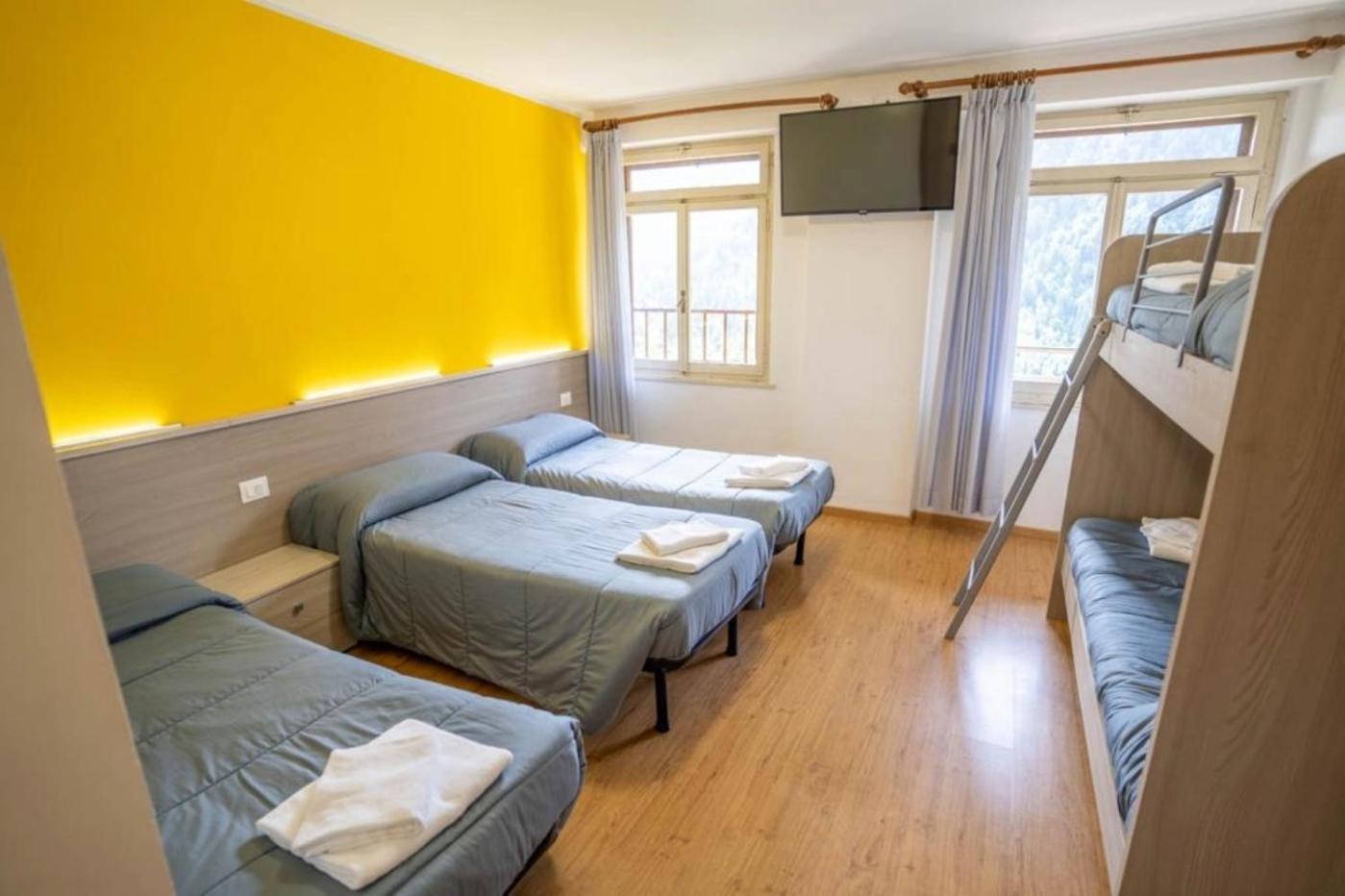 Bella Italia & Efa Village Forni Avoltri Exteriör bild